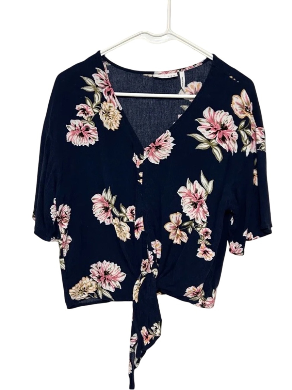 Stitchfix LUQ Medium Navy Blue Pink Floral Front Tie Blouse